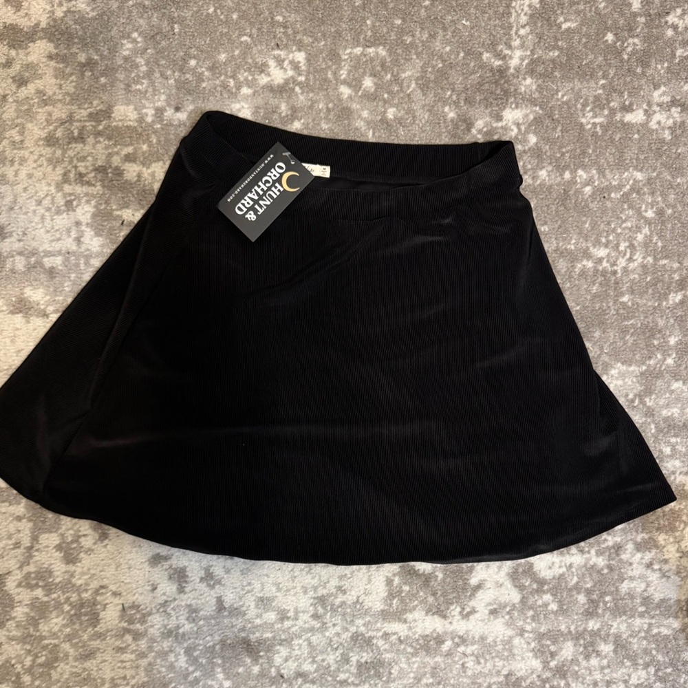 Heart & Hips - High Waisted Black Ribbed Mini Skirt - Hunt & Orchard